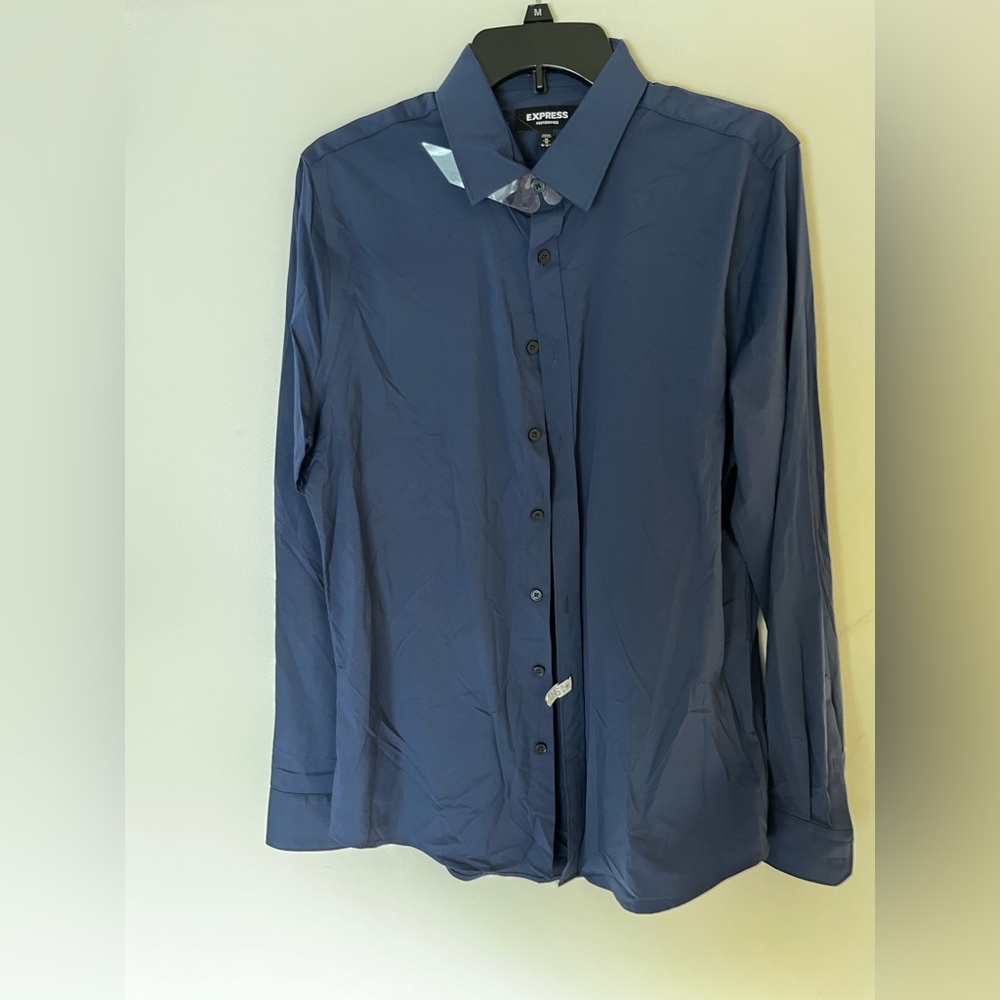 Men’s express performance button down dress shirt